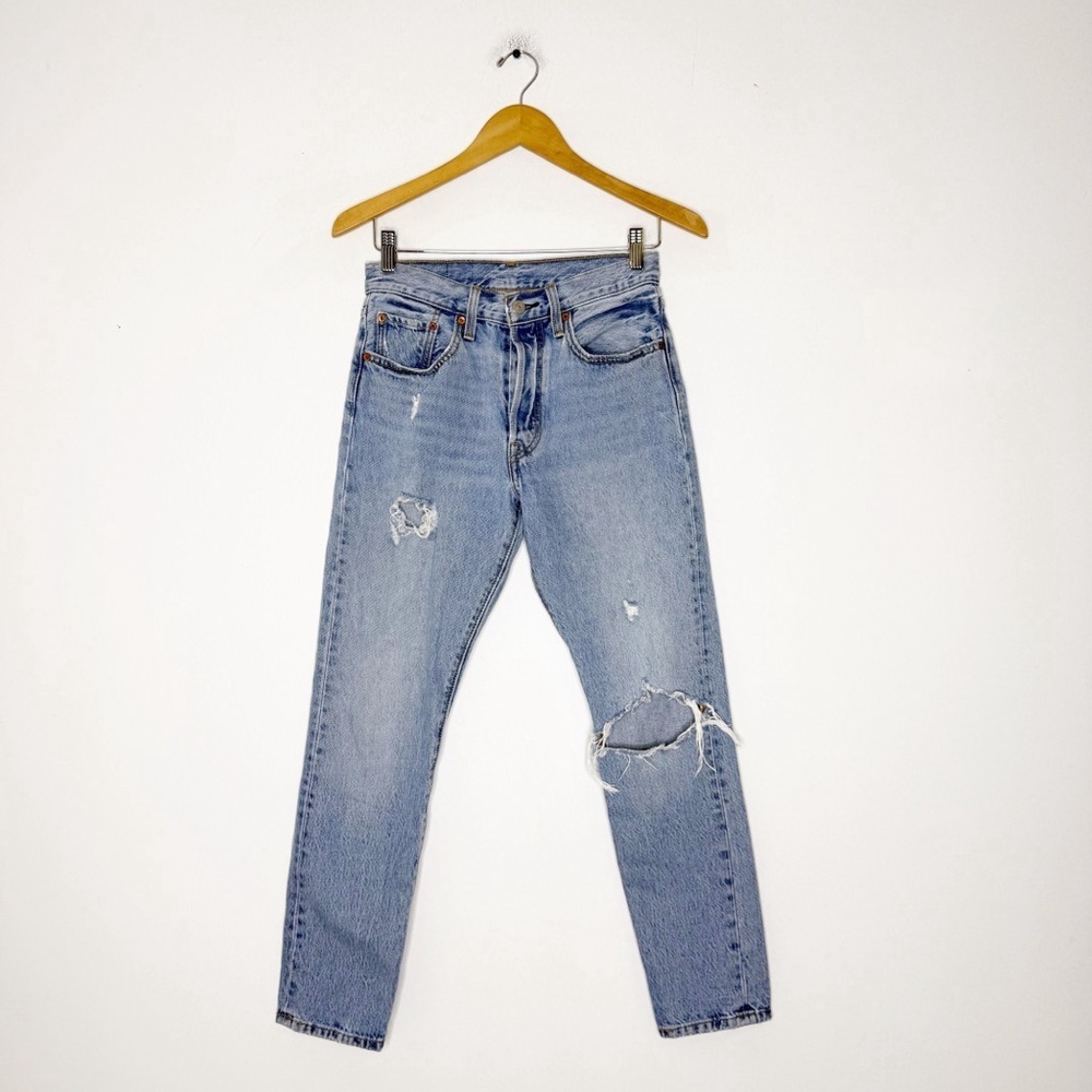 Levi’s 501 S Original Fit Jeans Size 26 / 2 Distressed Light Wash Straight Leg